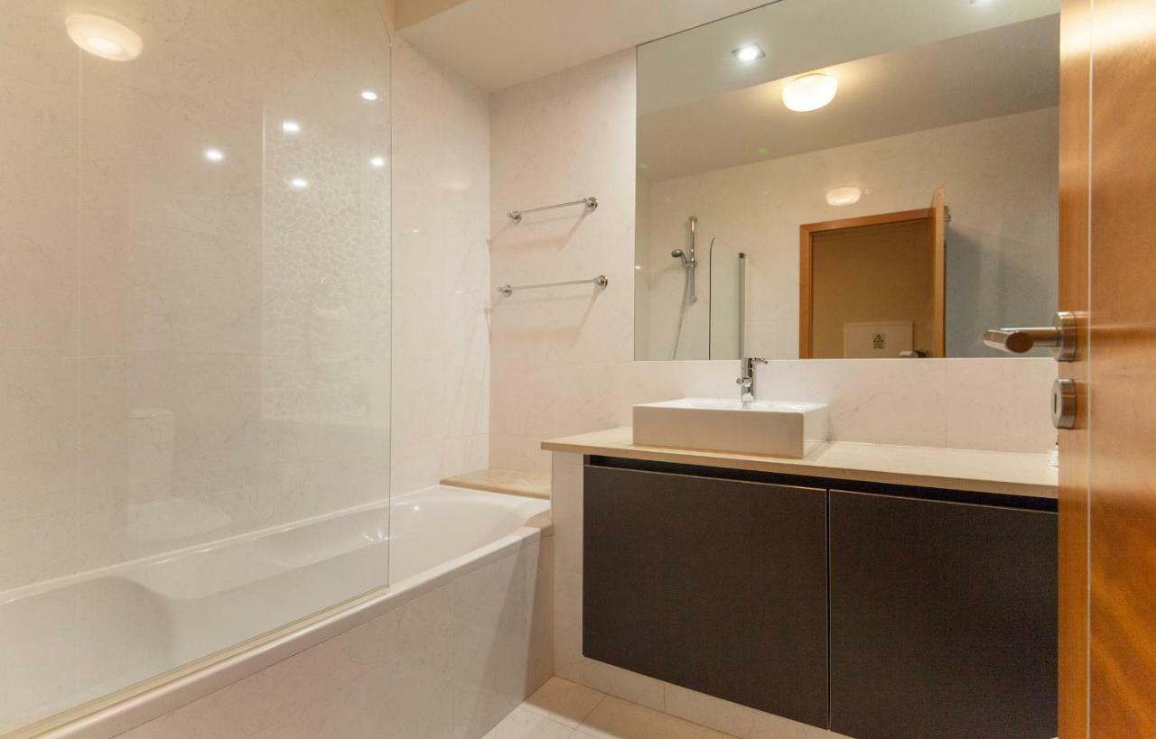 B27 - Luzbay 2 Bed Apartment Esterno foto